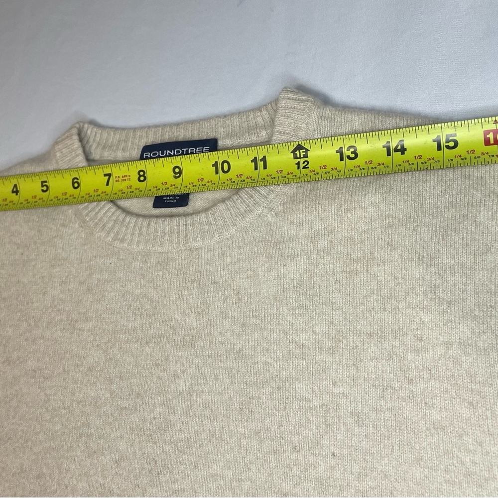 Roundtree & Yorke Men's Tan Crewneck Sweater - Picture 7 of 13